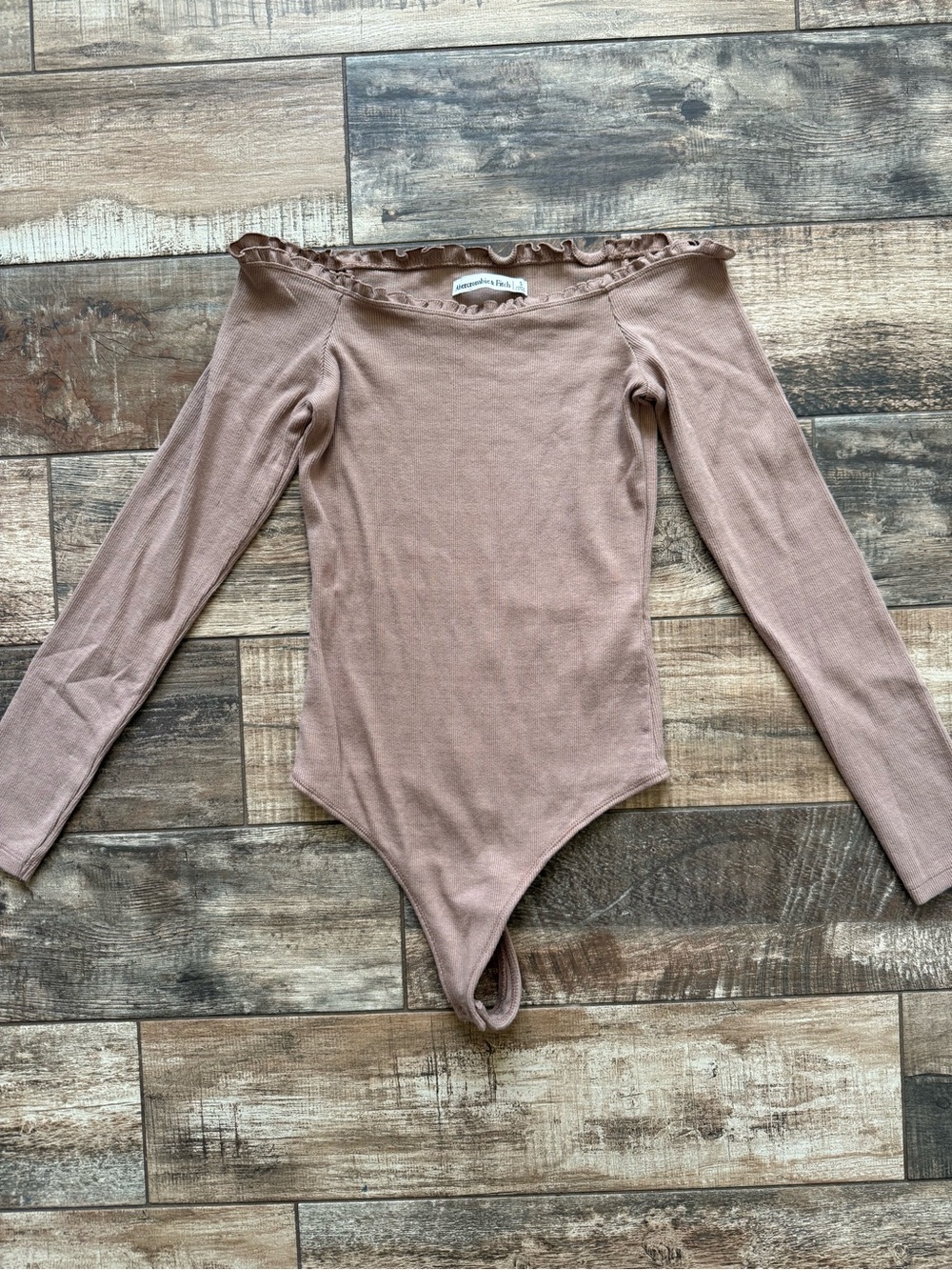 Abercrombie & Fitch Ribbed off the shoulder bodysuit